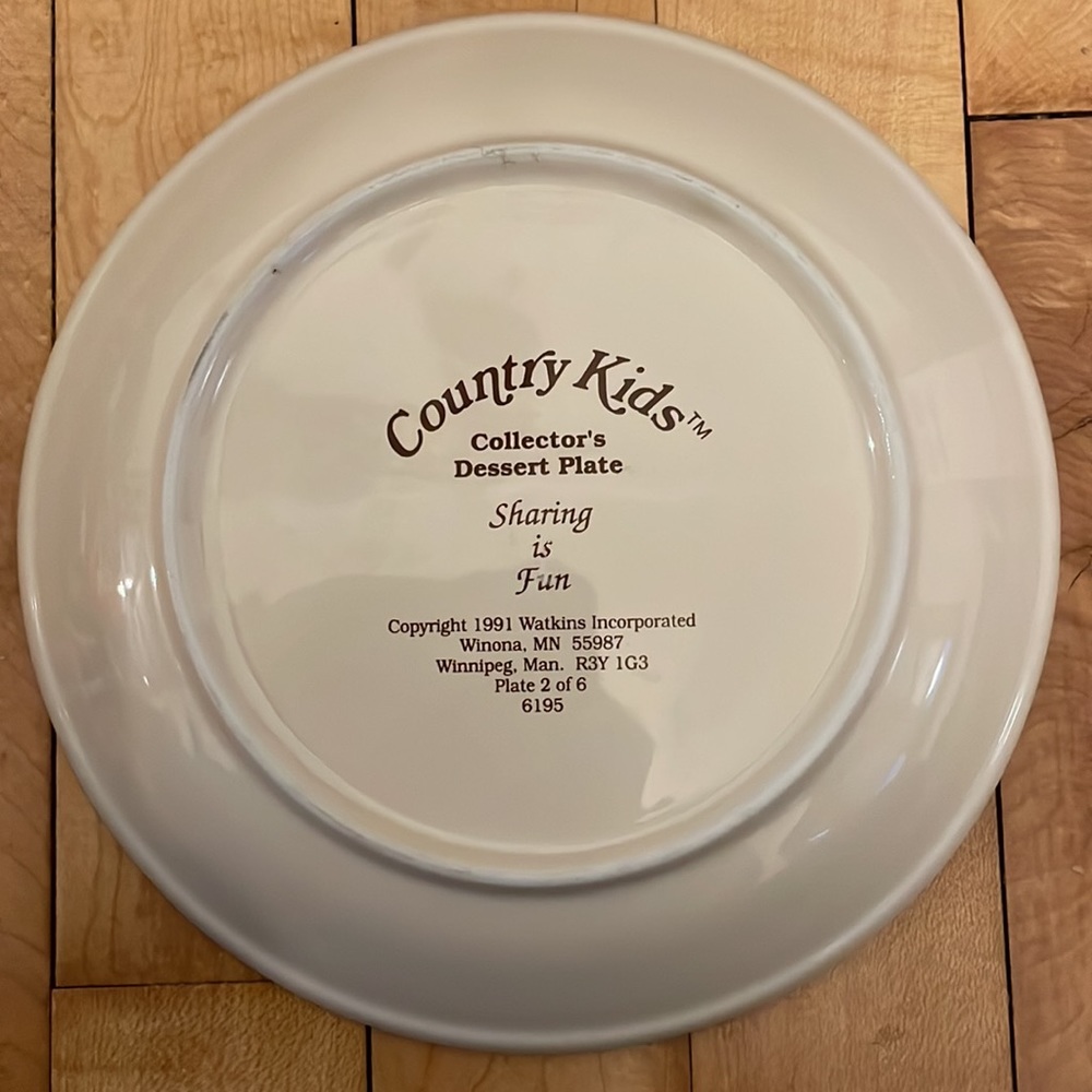 Vintage 1991 Country Kids Collector’s Dessert Plate, Set of 4 - Picture 5 of 9